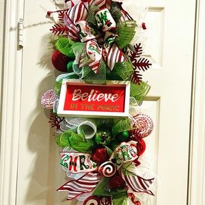 Christmas Swag Peppermint Believe in the Magic